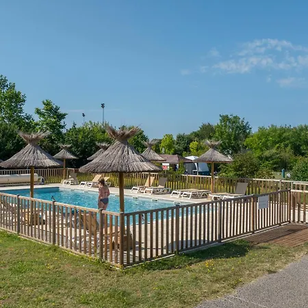 Seasonova Le Plan D'eau * Saint-Yrieix-sur-Charente