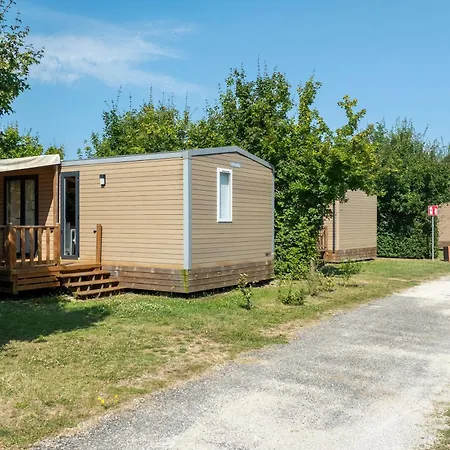 Seasonova Le Plan D'eau Camping *