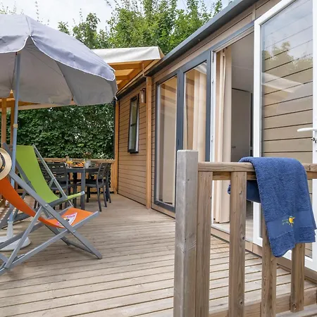 Camping Seasonova Le Plan D'eau Saint-Yrieix-sur-Charente